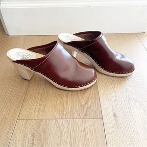 Maguba of Sweden Clogs Size 39/US 9